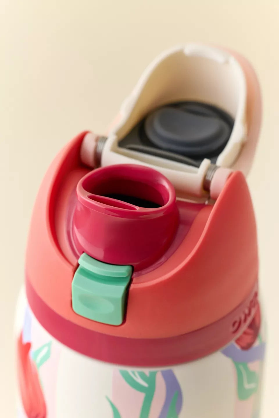 Owala UO Exclusive FreeSip 32 oz Water Bottle